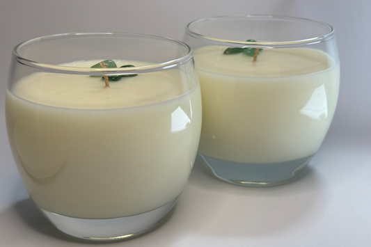 Black Iris and Musk Candle Eco-Coconut Wax